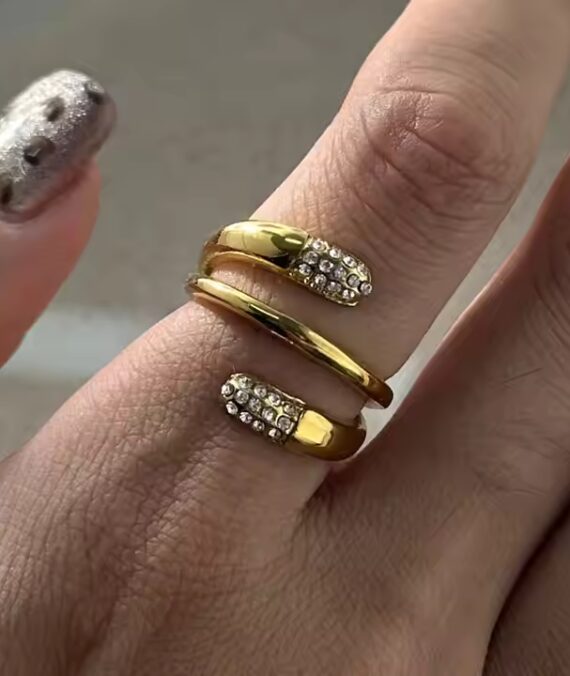 Serene Twist Ring