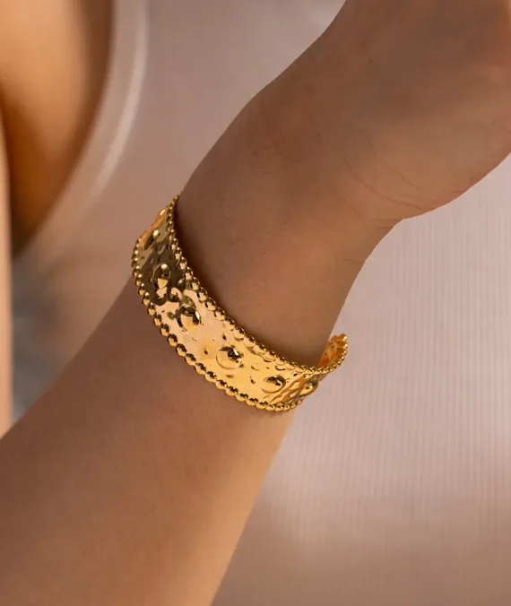 Radiance Cuff