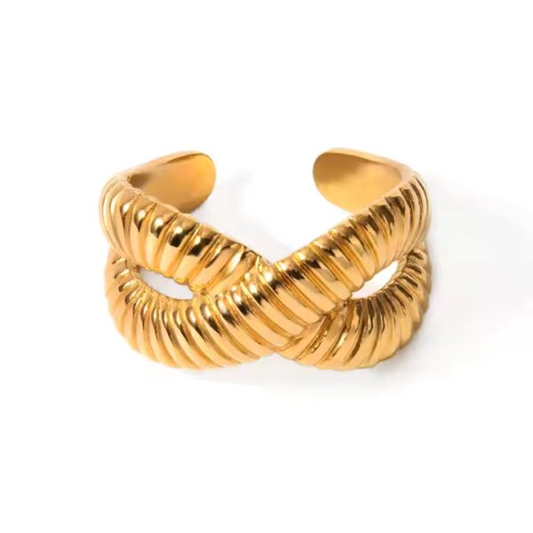 Timeless knot adjustable ring