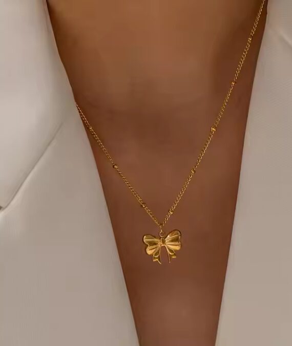 Bow Necklace
