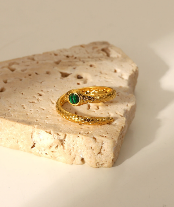 Emerald Serpent Ring