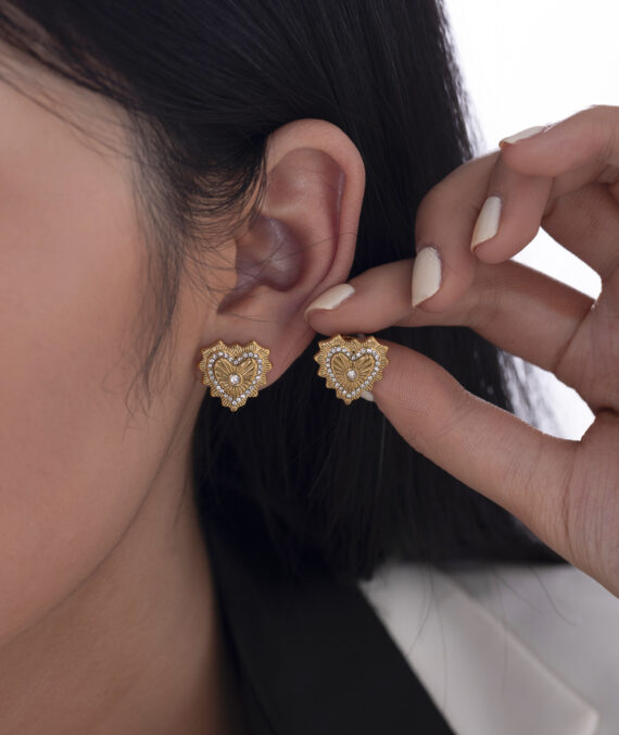 Lovelace studs