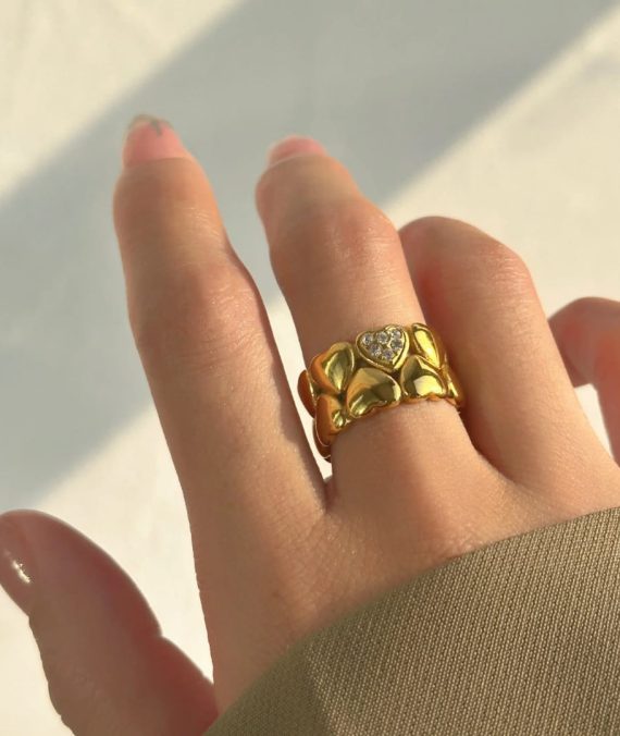 Heartlace Ring