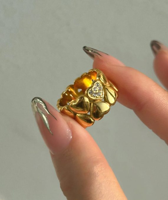 Heartlace Ring