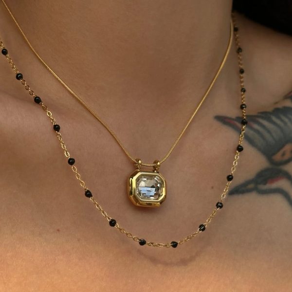 Clear Glow Necklace